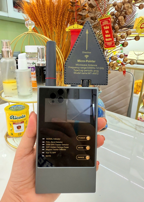 máy phát hiện nghe lén